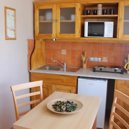 Apartment Hangulat Vendeghaz / 2. Harkan