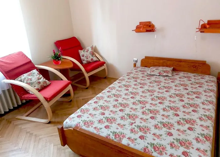 Hangulat Vendeghaz / 2. Lejlighed